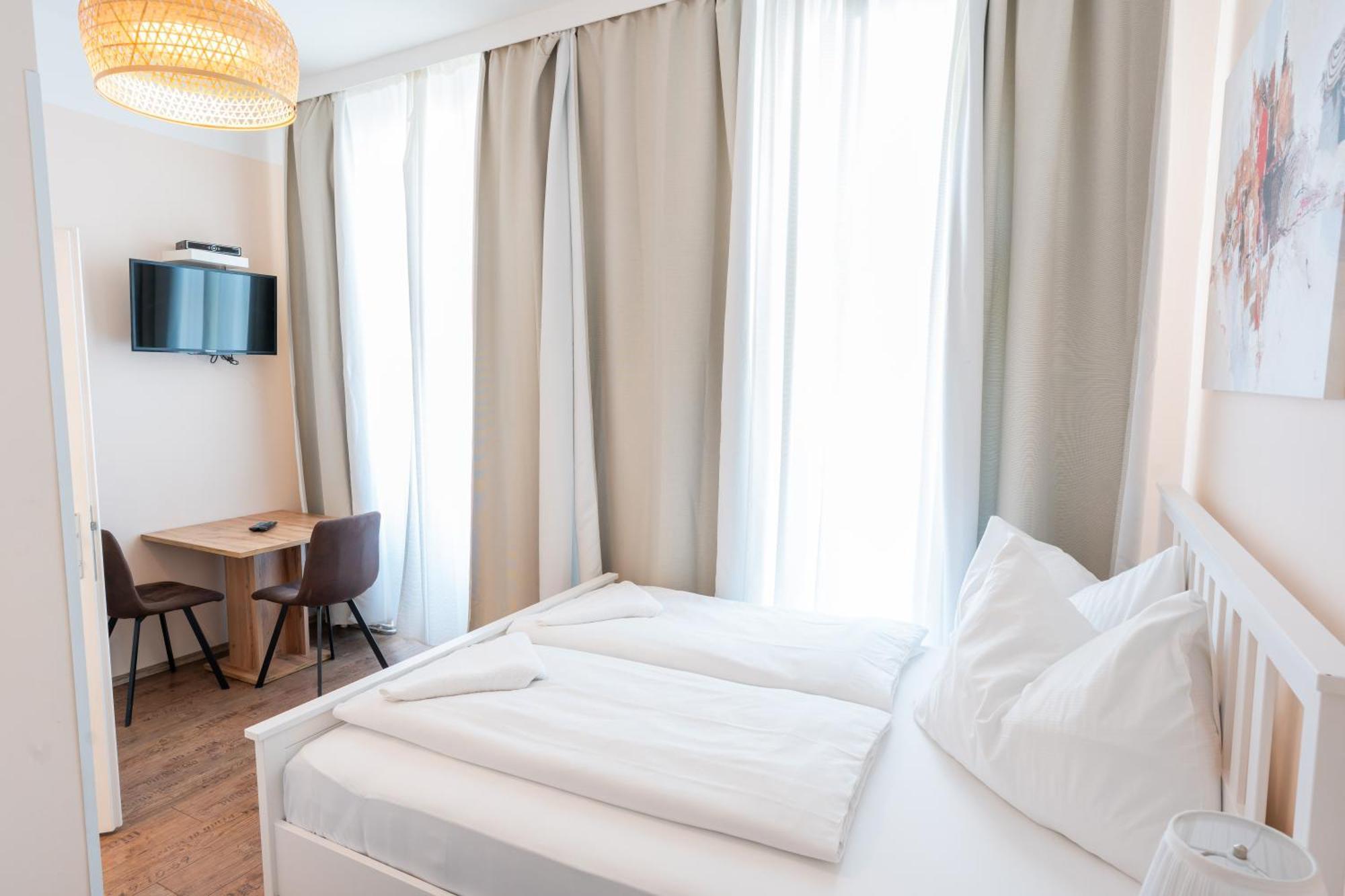 Hotel Schoenbrunn Wina Bagian luar foto
