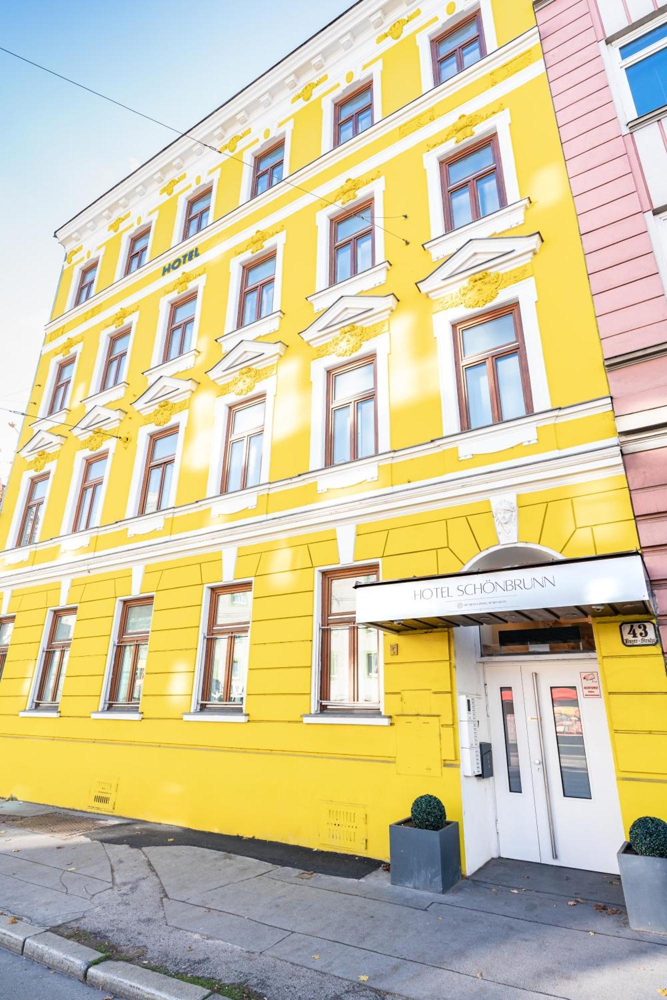 Hotel Schoenbrunn Wina Bagian luar foto